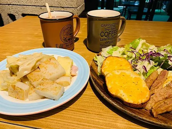 【新北 三重】Mr. Brunch早午餐先生//高CP值平價套餐 多樣化餐點可選擇 英倫風環境 提供Wi-Fi無低消