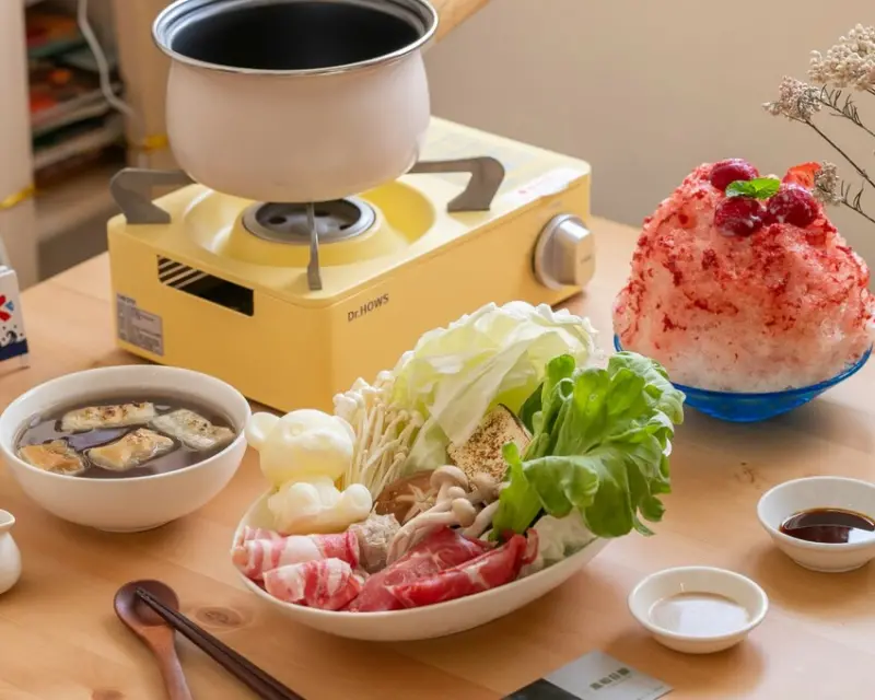 未加工的小資火鍋 feat. 草莓冰