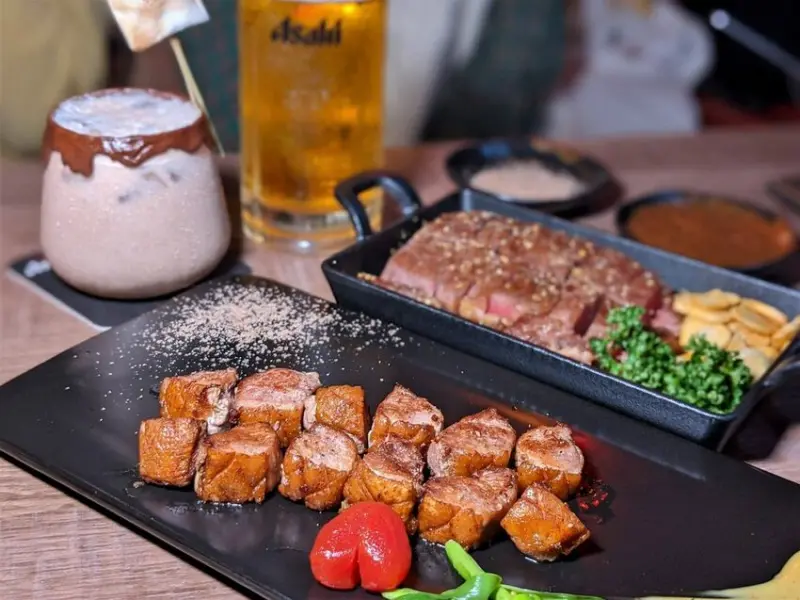 一杯起 鐵板x串燒｜信義區上班族有福了！多種桂丁土雞超強料理！大安鐵板燒推薦、信義居酒屋推薦、信義日式推薦、信義友善餐廳推薦、延吉街美食推薦、信義安和站餐廳推薦