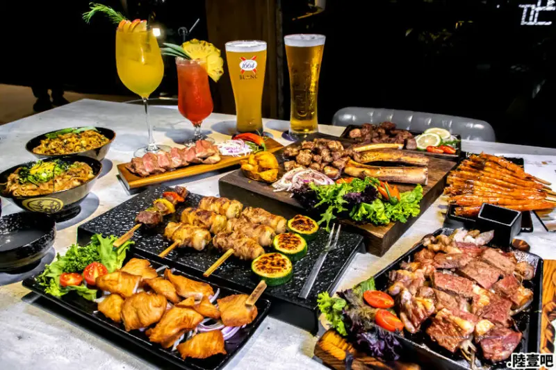 隱藏在市區的解憂秘所！點陸壹吧串燒餐酒館，點解憂特調配串燒，生啤無限暢飲~