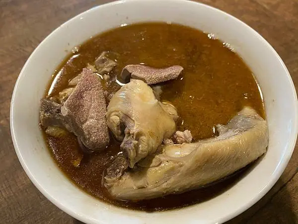 悅豐麻油雞 捷運大安站  超級美味的辣椒配麻油雞