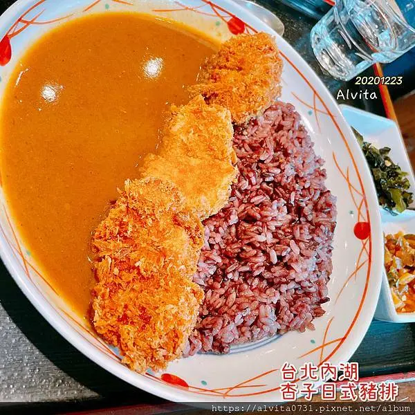 【台北。內湖】↠文文吃吃↠高人氣炸豬排、外皮酥脆肉質鮮嫩多汁｜銀座杏子日式豬排 位於內湖CityLink、捷運內湖站