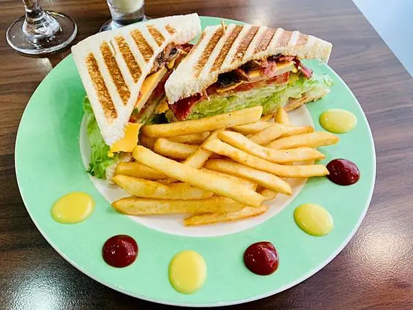 【台北 大同】Vone Cafe 寧夏2號咖啡//鄰近寧夏夜市 寧夏2號旅店一樓餐廳 供應早午餐下午茶