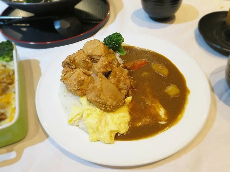  【桃園龍潭美食】安安日式食堂，高CP值咖哩飯，新開幕-日本老闆手作的咖哩麵包買一送一!!(桃園美食/桃園咖哩飯)