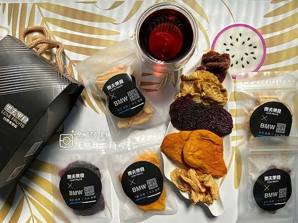 【2021年伴手禮推薦】樂夫果食 BMW X 樂夫果食聯名禮盒 整片水果切片 百分百水果製成 聯名BMW 幫助農民