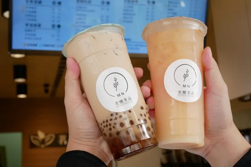 【好食分享】新竹清大商圈全新裝潢飲料店,MN茗釀茶品-清大總店,麵茶拿鐵,可爾必思,消費$100免外送費,園區$150外送