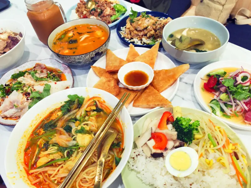 新竹美食|芭芭食堂Baba Kitchen，近巨城平價美味雲南泰式料理