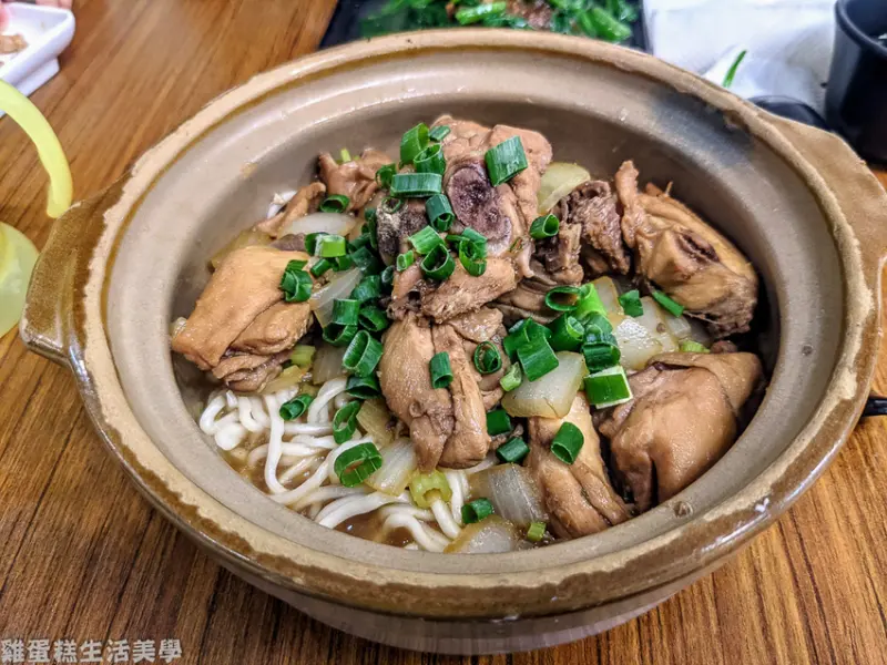 【新竹食記】二邨啥麵 - 超有誠意滿滿雞肉的花雕雞麵