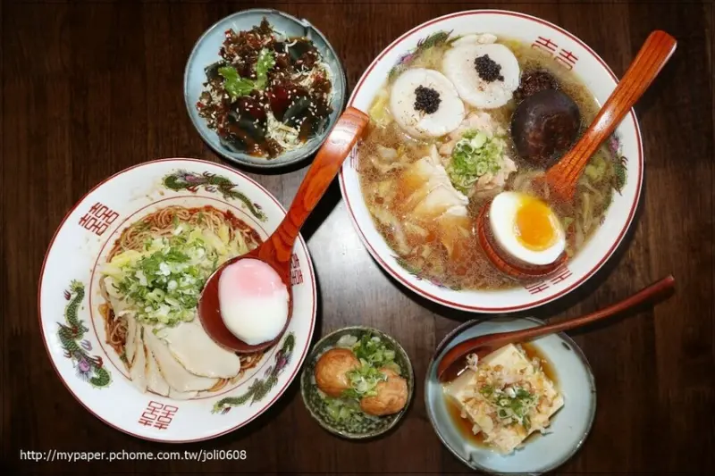 【濟善老麵】光峰店~桃園龜山拉麵推薦 桃園火車站拉麵推薦 必點隱藏版黑金珧醬油雞湯老麵