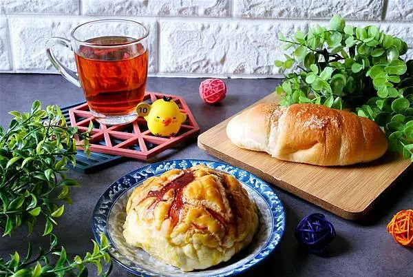 蘆洲美食-謙謙手作烘焙.平價CP值爆表的蘆洲麵包店.波羅麵包買一送一超划算.近三民高中捷運站