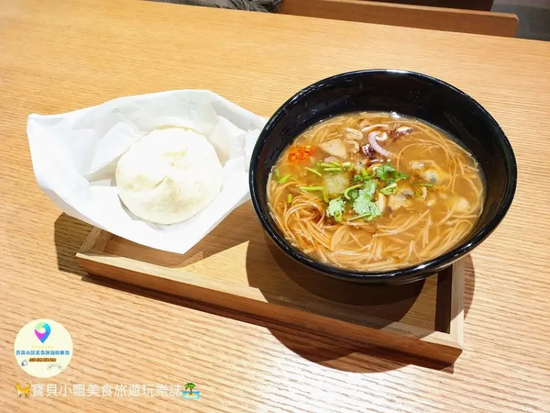 [食]台北 獨特海味 碰出麵線新滋味 來碗熱呼呼的淡菜海味麵線吧! 誠品松菸 帽哥海味