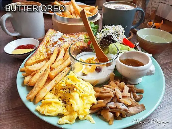 宜蘭早午餐，BUTTER OREO蔬食早午餐／萌貓咪咖啡廳，寵物友善餐廳／小清新Brunch，宜蘭車站美食推薦。