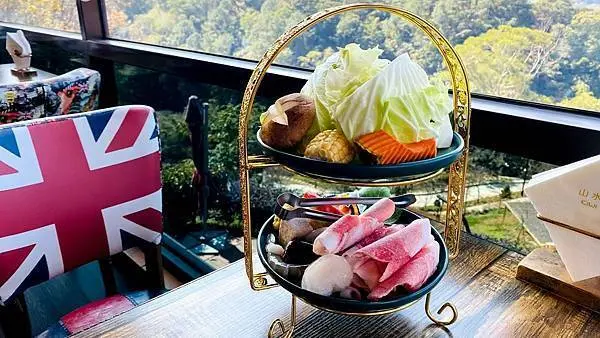 山水奇異民宿景觀餐廳 /美食窩客 大海愛上藍天 提供未經許可，不得轉載