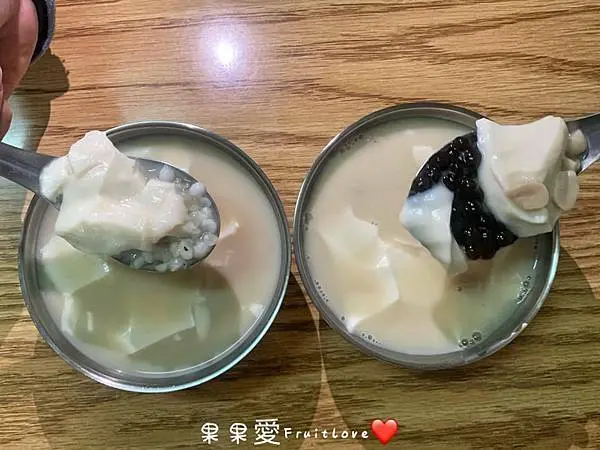 暖心也暖胃的嘉義梅山豆花老店，不會甜膩的好味道  不論內用或是外帶都需要先拿號碼牌　親子有寵物友善　　毛孩不限大小　最少要牽繩