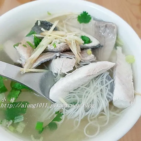 小祿ㄟ小食記 / 旗津美女ㄟ麵店 / 在地人也喜歡!! 覺得幸福的虱目魚皮麵線
