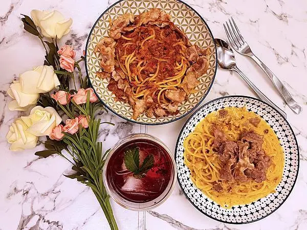 宅配美食開箱│eat enjoy意享美式餐廳：DIY冷藏餐盒超值組-義大利麵自己煮│外帶自取69折優惠│林口三井店(近三井outlet)、新店店【寵物友善餐廳】