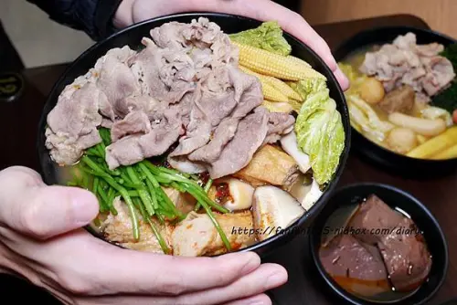 【板橋麻辣燙】靖 豚骨麻辣燙マラタン 食材新鮮多樣化 #可調整辣度 #平價麻辣燙 #新埔站