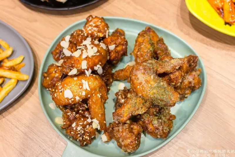 高雄左營︱脆穀韓式炸雞　八款大份量韓式炸雞小酒吧！網美ＩＧ韓式美照浪漫拍！