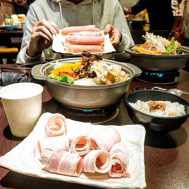 New Taipei, Taiwan #花路時尚平價迷你火鍋 #板橋美食 #板橋火鍋 #樹懶吃新北 