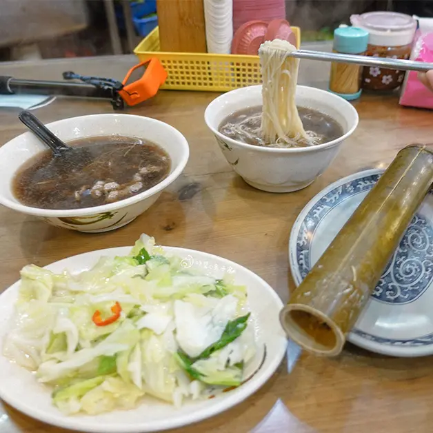 烏來美食。鄭記一碗小羊肉  烏來老街來碗暖心羊肉湯