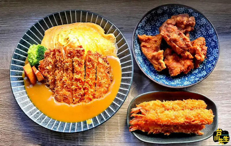 台南咖哩飯／從路邊攤賣到開店面／1人小店現點現做／限量供應晚來吃不到／價格親民月底不用再吃土／不到1小時秒殺完售／內用可免費加飯