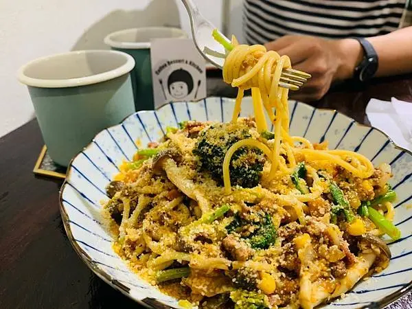 【新北 三重】美琪食堂//三重巷弄內特色小店 手沖咖啡、手作料理、手作甜點 吃得安心吃得開心