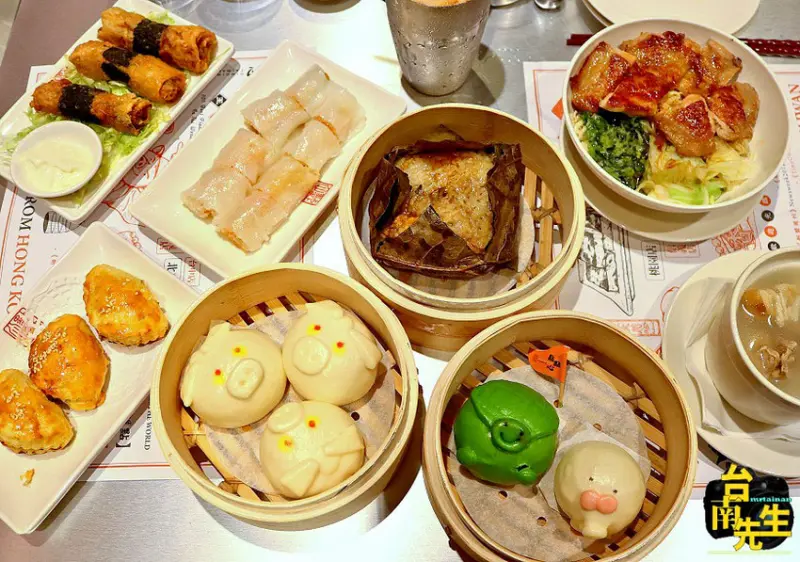 台南港式點心／南台灣第一家門市／七道獨家新菜搶先開賣／剛開店就排隊不到一小時客滿／香港專業料理團隊／嚴選食材原汁原味／試營運期間享優惠