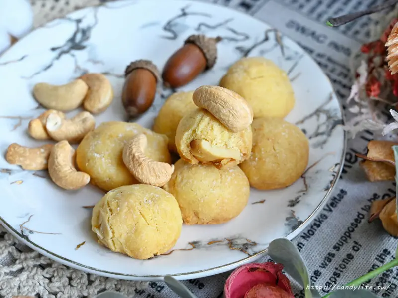 台中伴手禮，雪達摩yukidaruma日式洋菓子，酥鬆脆口，甜而不膩，滿滿堅果香，辦公室下午茶推薦～