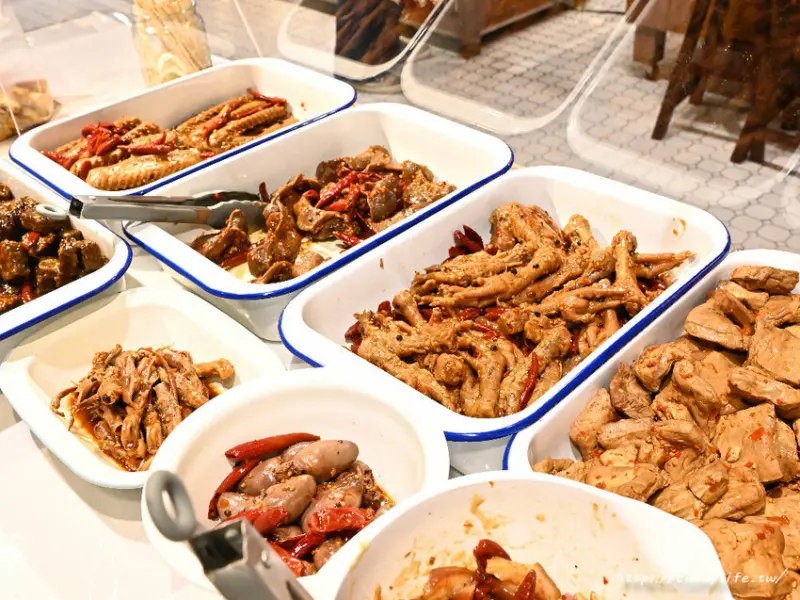 gai aa lobi麻辣滷味│一開攤就秒殺的麻辣冷滷味，每天新鮮製作，連小朋友都很愛