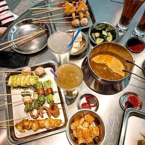 Taipei, Taiwan #吧生仔碌碌 #中正區美食 #大馬美食 #樹懶吃台北 