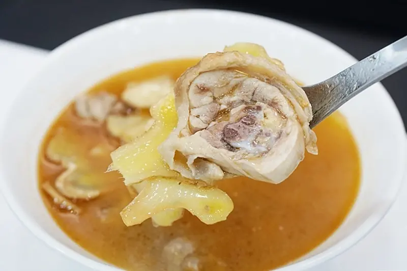 養生藥膳界的績優股，12款雞湯任你選，現點現煮，一個人也能輕鬆喝!!