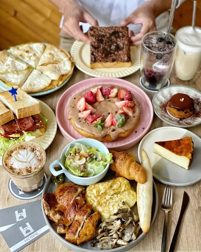 新竹早午餐、下午茶推薦『H・Cafe』，不限時咖啡廳，有提供免費WiFi及插座，還有咖啡相關證照課程可以報名！ - 阿華田的美食日記