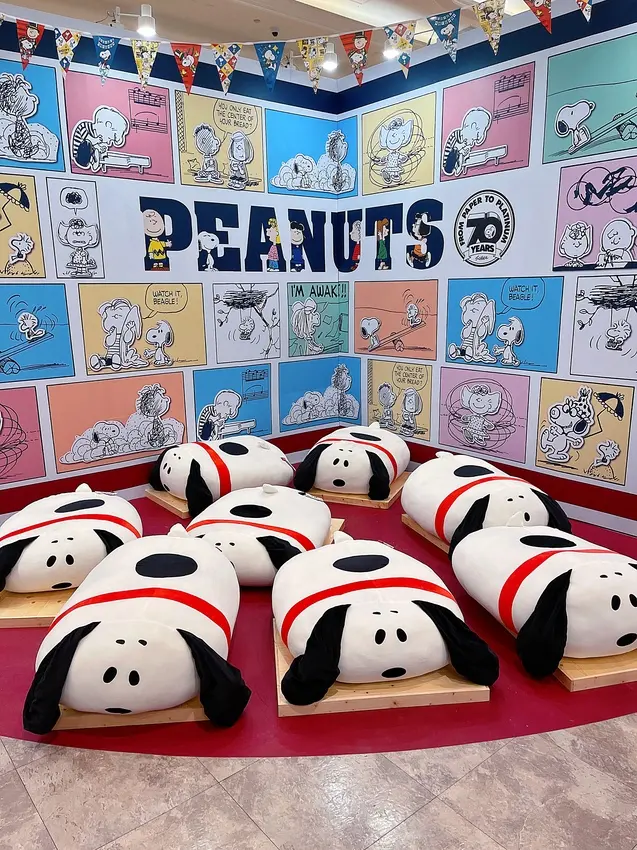 《史努比70週年巡迴展*新光山越》就在台北中山站，而且70週年巡迴展「免費入場」!(展期110/01/08-110/03/07)