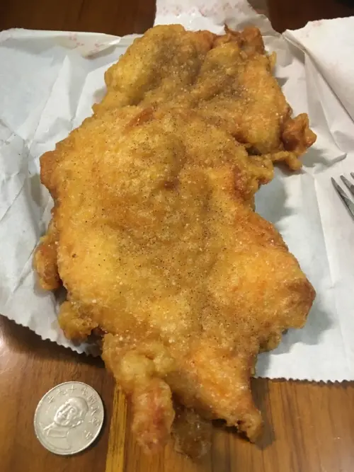 桃園龜山十年雞排老店—宵夜的不二選擇，口味最多樣的夜貓雞排