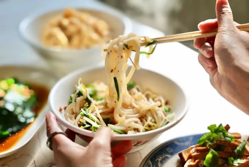 屏東長治在地飄香近40年的老麵店！隱藏版竟然是！？屏東長治 【松勝麵店】長治美食│長治麵店│屏東旅遊│屏東麵店│屏東美食小吃