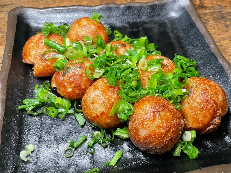 【台灣，台北市，中山區】ㄧ秒鐘到日本？風神雷神章魚燒、炒麵口味好日本，老闆也是日本人哦！（圓山捷運站美食）
