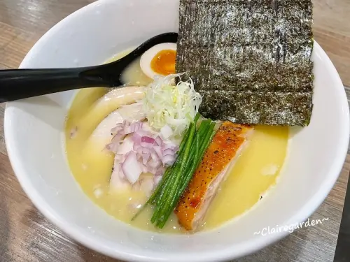 桃園 龍潭 麵屋一人拉麵~GOOGLE評論4.8顆星，客製化濃雞湯拉麵