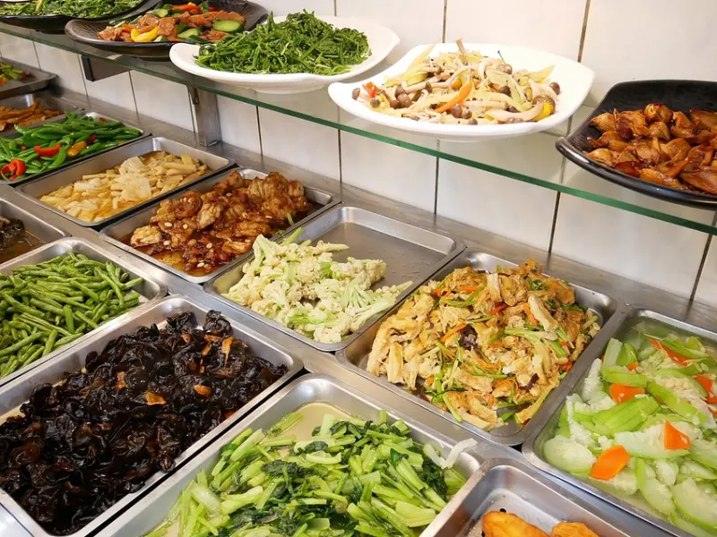 台中逢甲素食自助餐，價格親切選擇多，調味清爽不油膩，懶得煮就來這邊吃-禾河田素食自助餐