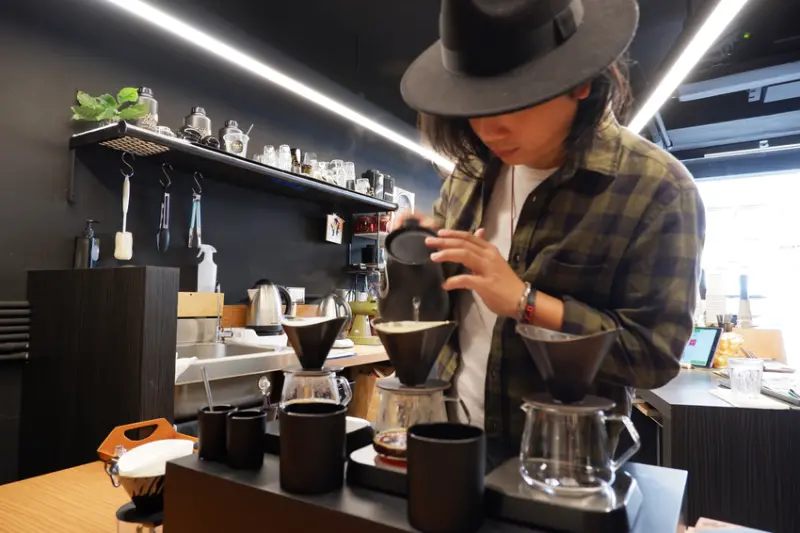 RockyDoggy Coffee Store 咬滾狗狗咖啡館-以行動支持流浪動物的咖啡館 