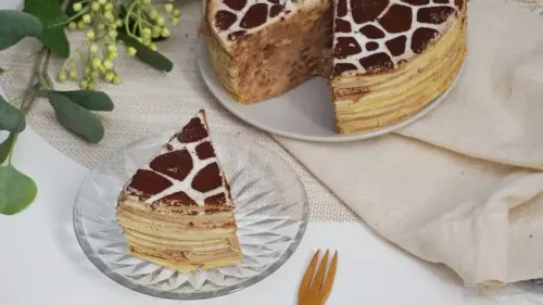 一生必吃長頸鹿千層蛋糕，回購率99.9%！獨創檳榔心布蕾蛋糕，視覺味覺雙重享受！DAY BY DAY 2020十大伴手禮首選│北海道生乳捲│長頸鹿千層蛋糕│宅配美食