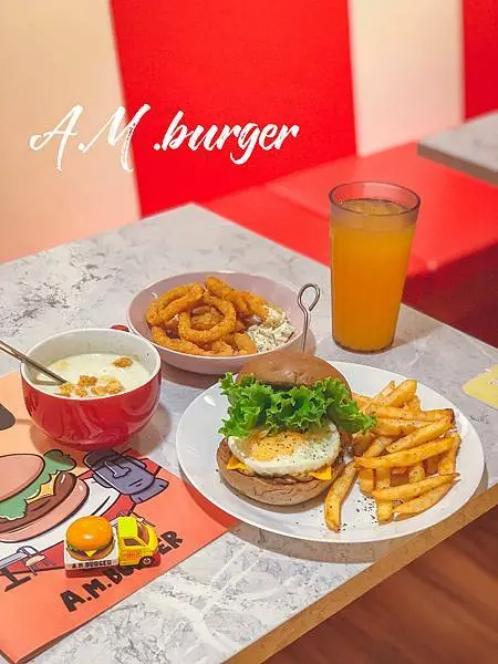 『新北美食』-《A.M.Burger》-🌸新開幕美式餐廳/網美餐廳-黑麥漢堡超吸睛
