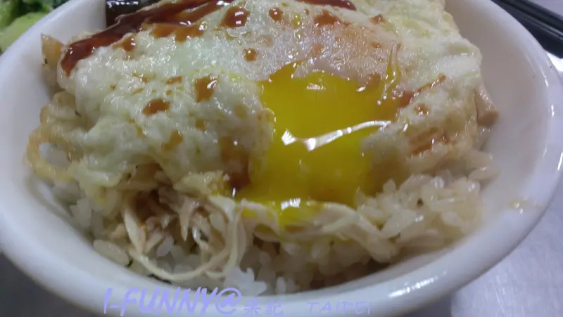 【松江南京站】梁記嘉義雞肉飯~台北也能吃到好吃的雞肉飯