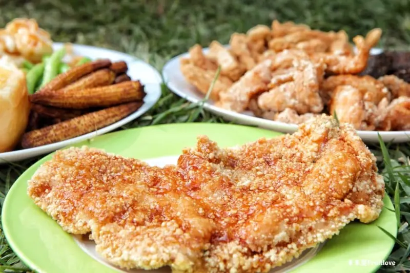 大里沾醬炸物推薦 小彤帽密沾醬炸鷄排