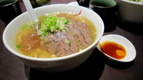 牛店精緻牛肉麵-在西門町不容錯過的牛味!