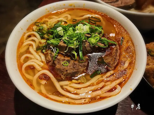 【西門】牛店牛肉麵｜人氣排隊名店＊