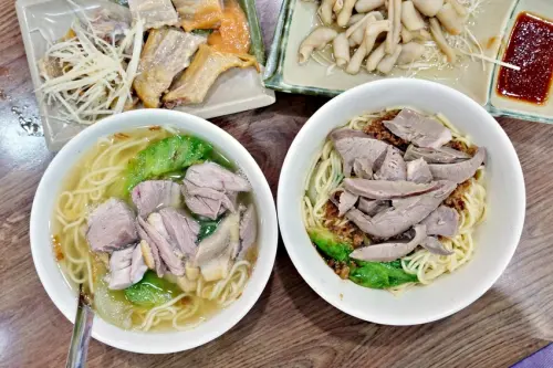 【台北】千暉鵝肉店 西門町巷弄煙燻鵝肉 鴨肉麵湯頭清甜 在地鵝肉老店 - 水晶安蹄 不務正業過生活