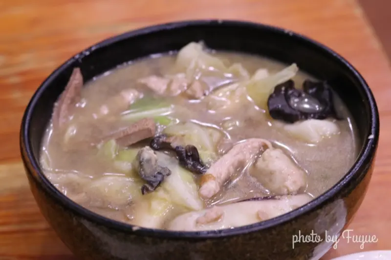 |台北萬華‧食| 艋舺排隊美食/五十年的美味古早味《麗珠什錦麵》美食家胡天蘭推薦/捷運龍山寺站