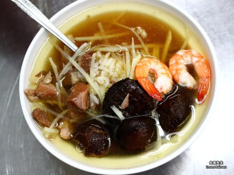 台南飯湯／60年老店只賣4樣／湯頭鮮甜回甘無味精／在地人的早餐／傳統古早味／老饕私藏口袋名單－「石精臼蚵仔煎」