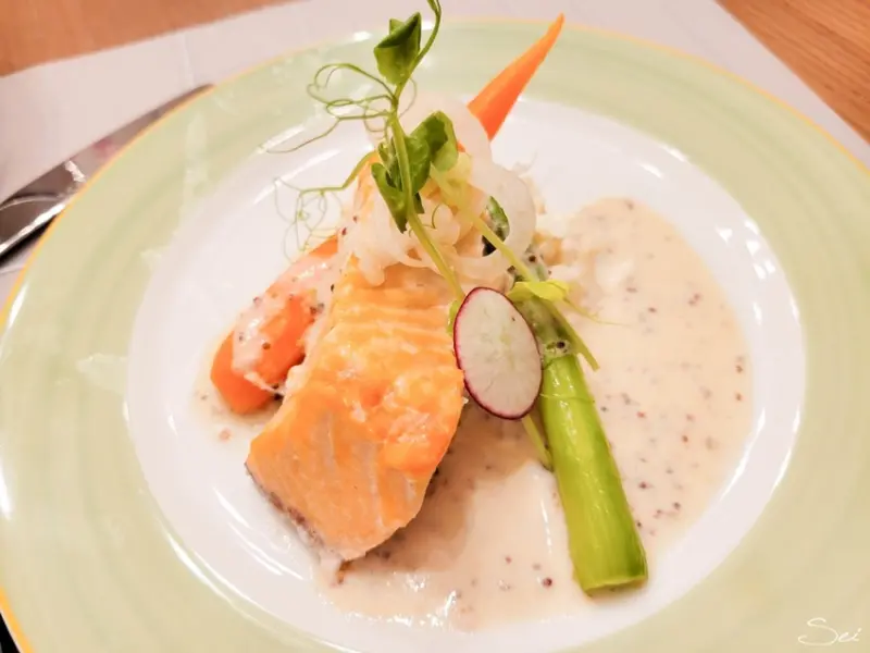 [高雄美食] 豪享自助餐，朕豪大酒店，天使紅蝦、生蠔各式異國料理吃到飽