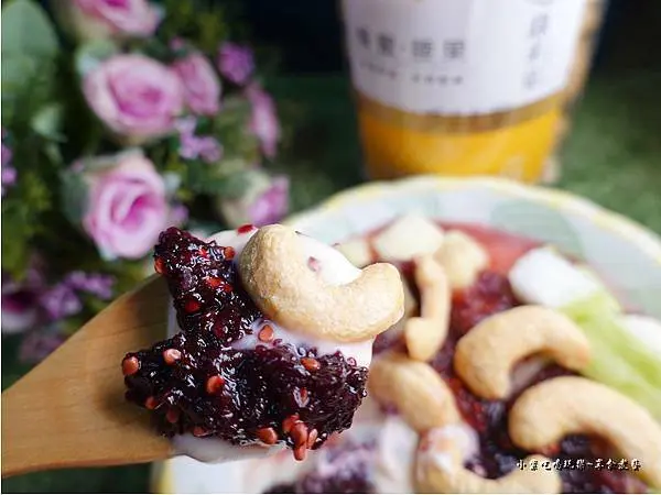  桃園美食/中壢伴手禮【綠禾苑自然養生工坊腰果禮盒】蜂蜜腰果/蒜辣腰果/薄鹽腰果~新鮮大顆又飽滿!節日送禮堅果美食/宅配美食(腰果創意料理食譜)